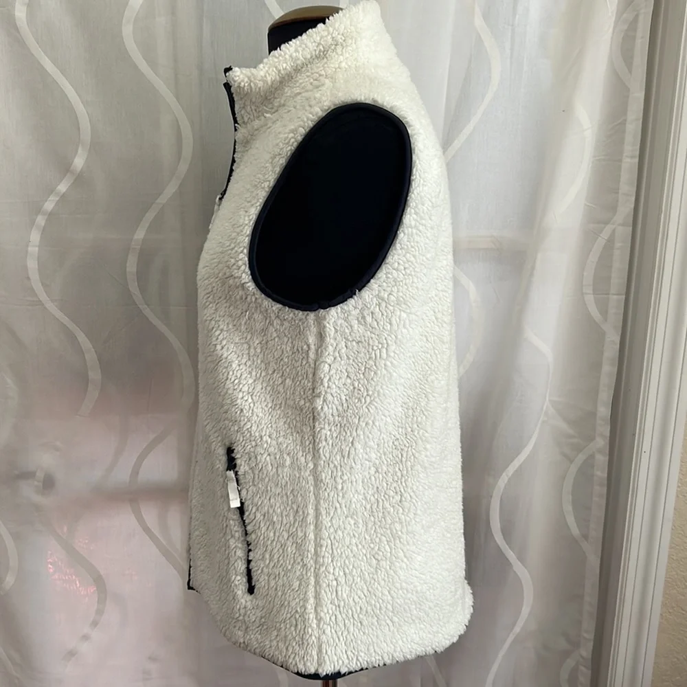 T By Talbots, Ivory, Sherpa, Sleeveless Vest, Size Small - Picture 3 of 6